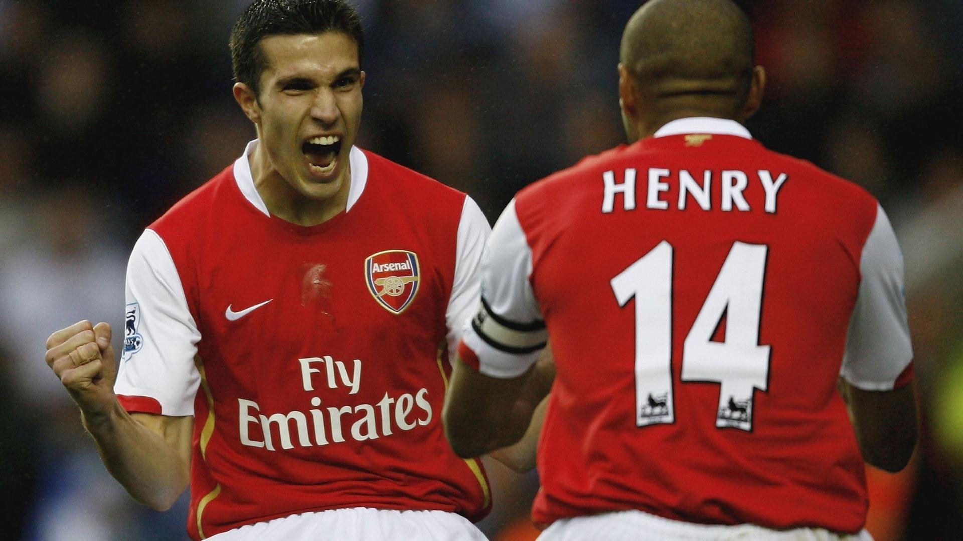 冰球联赛激战正酣，豪门对决引爆赛季高潮