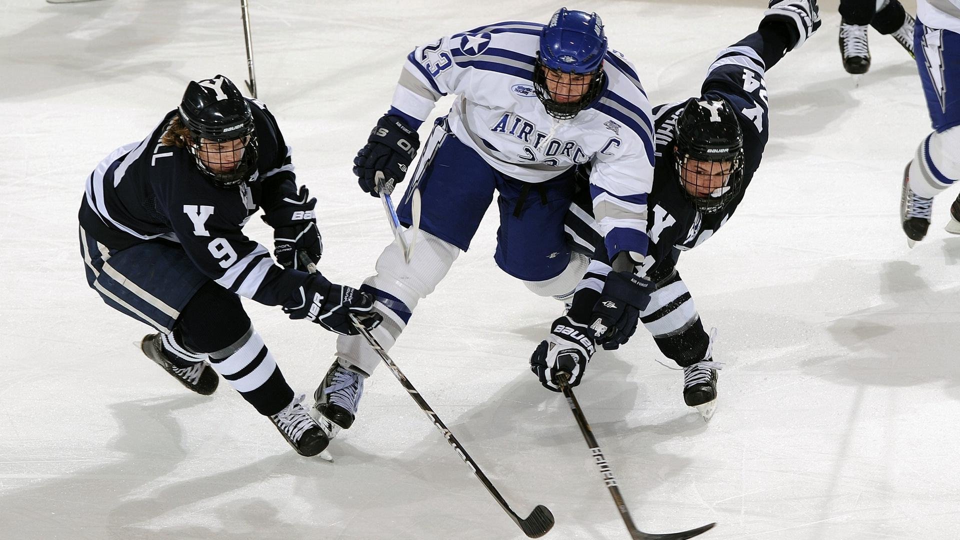 天才新星上演帽子戏法，助球队豪取三连胜